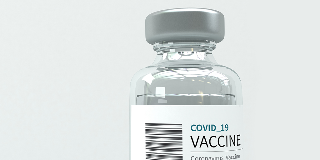 AmerDentalAssn's tweet photo. Have questions about COVID-19 vaccines? 7 things your dentist wants you to know. https://t.co/3HdKJzqSQO https://t.co/qtsYOJZ0IR