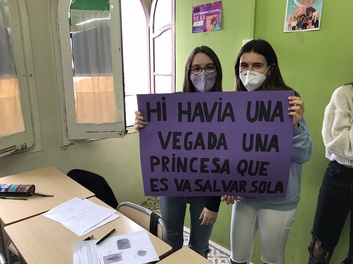 Escola Sagrada Família El Masnou tweet media