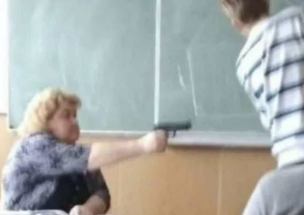 momo58_'s tweet photo. Moi : madame j’peut allez au wc ?

La prof d’anglais : IN ENGLISH PLEASE !!!! https://t.co/dtpgrPgDRA