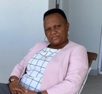 EPG_Edu's tweet photo. We also celebrate Mrs. Adama J. Momoh, Director of Planning &amp; Policy for @MoBSSE_SL in #SierraLeone. She spearheads all #education policy, planning &amp; budgeting processes to create equal opportunities for every child to access free #quality school education. #FQSE #IWD2021  #SDG4 https://t.co/FimOVqTKrD