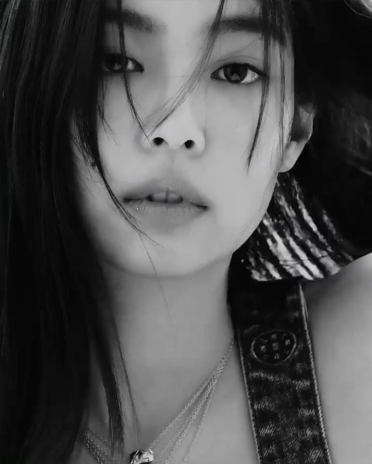 Siennaaa (@liepstic) on Twitter photo 