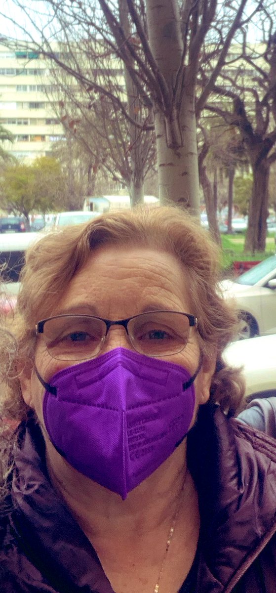 IMarcuello's tweet photo. Altre dona lluitadora com la @CarmennGalindo d’aquelles dones que van començar la seva andadura al #barrilamina  treballant pels seus veïns/es i que després de tants anys de reivindicacio per un barri digne, continua el treball sense aturar-se. #barridedones #donedebarri  #8M2021 https://t.co/xxK3IEa0br