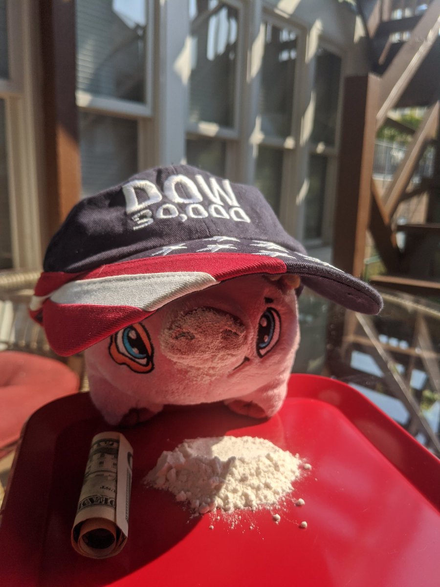 dowpig's tweet photo. ALL TIME HIGHS 32,000 https://t.co/D7J8H5ERFV