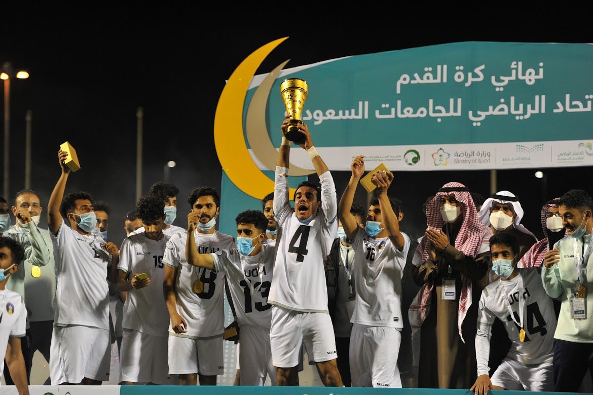 so11542's tweet photo. ولله الحمد والشكر ، تم تحقيق بطولة الجامعات ، ألف مبروك لنا جميعاً ، وختامها مسك. 
#جامعة_حائل 
#بطولة_الجامعات
#حائل 
#بقعاء https://t.co/d25OxjkCSw
