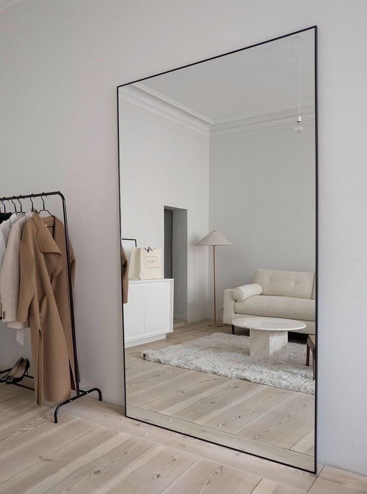INTERIORPORN1's tweet photo. I want an oversized mirror in my home https://t.co/1PehKQ4G2n