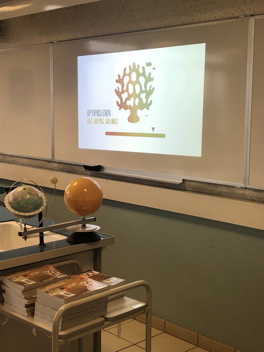 MarieDanielleVD's tweet photo. Le 4 mars #lyceeJanotCurie #Sens 25 lycéens avec leur Professeur &amp; JPBarbosa ont participé à la sélection du #PrixPierrePotierdeslycéens ; un exercice d'évaluation de la #chimie innovante et respectueuse de #environnement grâce @BASF @FranceChimie @Economie_Gouv @Maison_Chimie https://t.co/e41iBirsVW