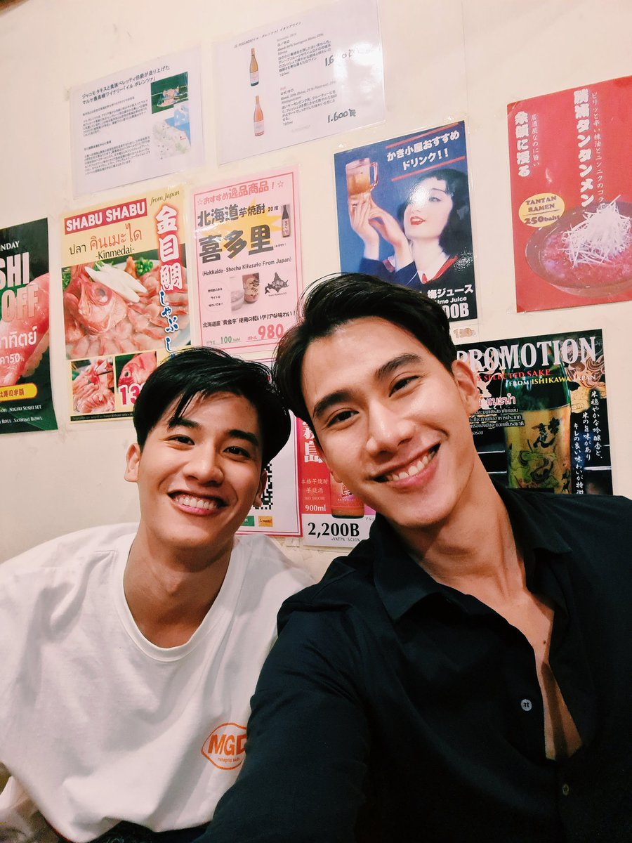 octotul's tweet photo. Topic วันนี้​ : Call out ยังไงให้​ PC และมีประสิทธิภาพ
10 years and counting ☺️ @Tawan_V https://t.co/ARyR9DZnV5