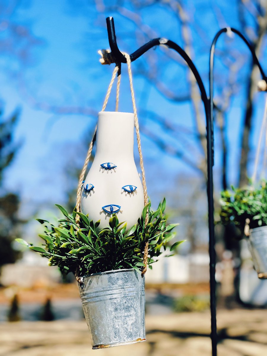 sassyfloclay's tweet photo. 🧿 Evil eye vase available for sale! Message me if interested 🧿 https://t.co/ue3YdRNMwN