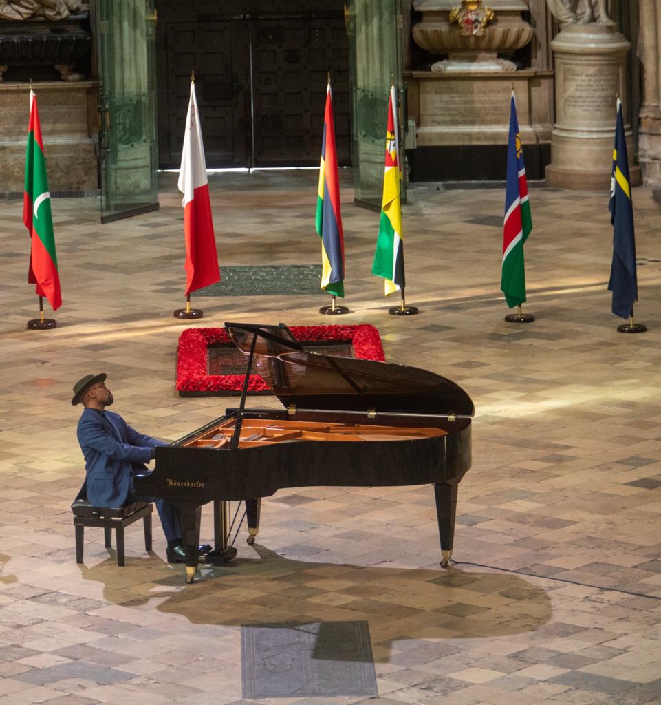 Alexis Ffrench tweet media