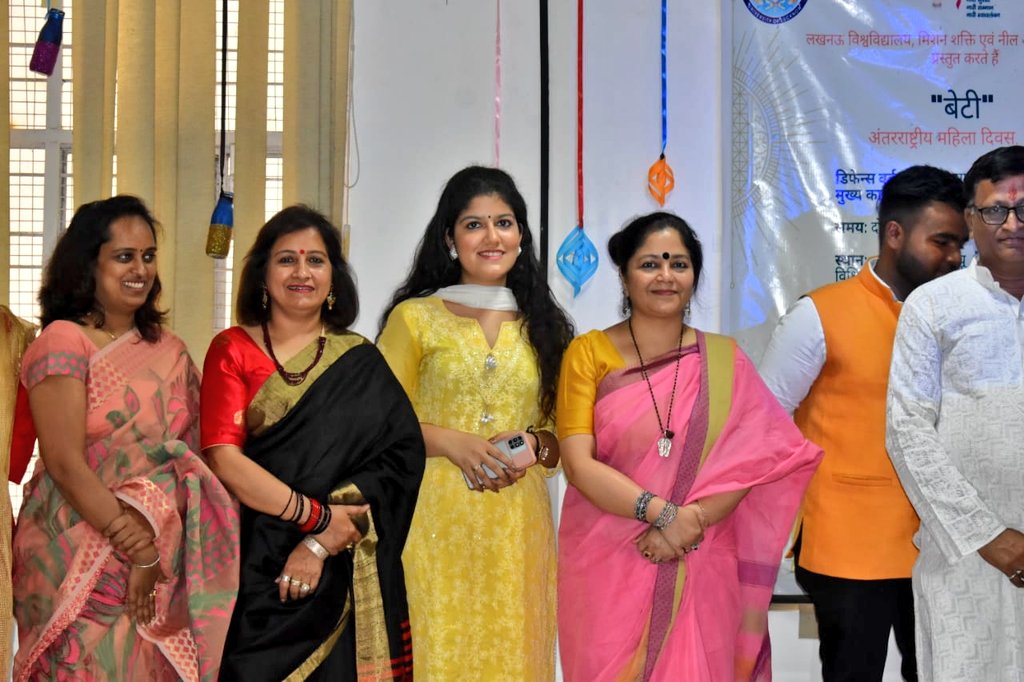 chahatmalhotra_'s tweet photo. Glimpses from an event at University of Lucknow, new campus on the occ of Int'l Women's Day 🌻🙏 https://t.co/UZgPkBNMoT