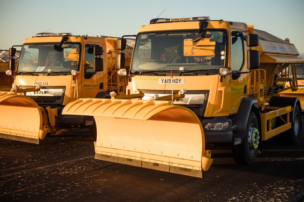 wiltscouncil's tweet photo. Our winter crews will be out on the roads tonight treating our primary routes in the county as temperatures fall.
Please take care on the roads and remember to drive to the conditions at all times  #WinterAware #WiltshireTogether @Ringway_Wilts https://t.co/hJyuMUHzwS