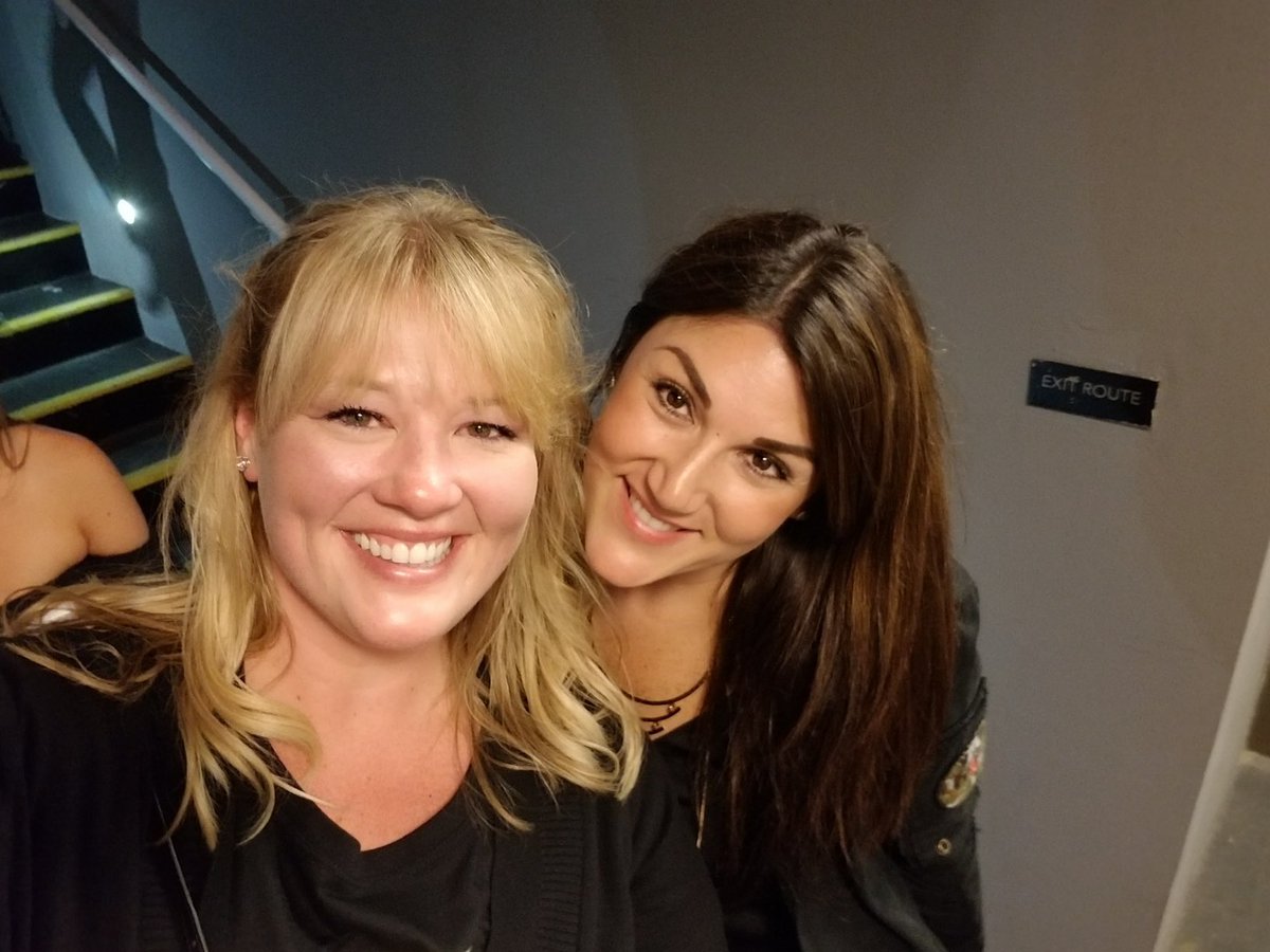 Michelle Hoang tweet media