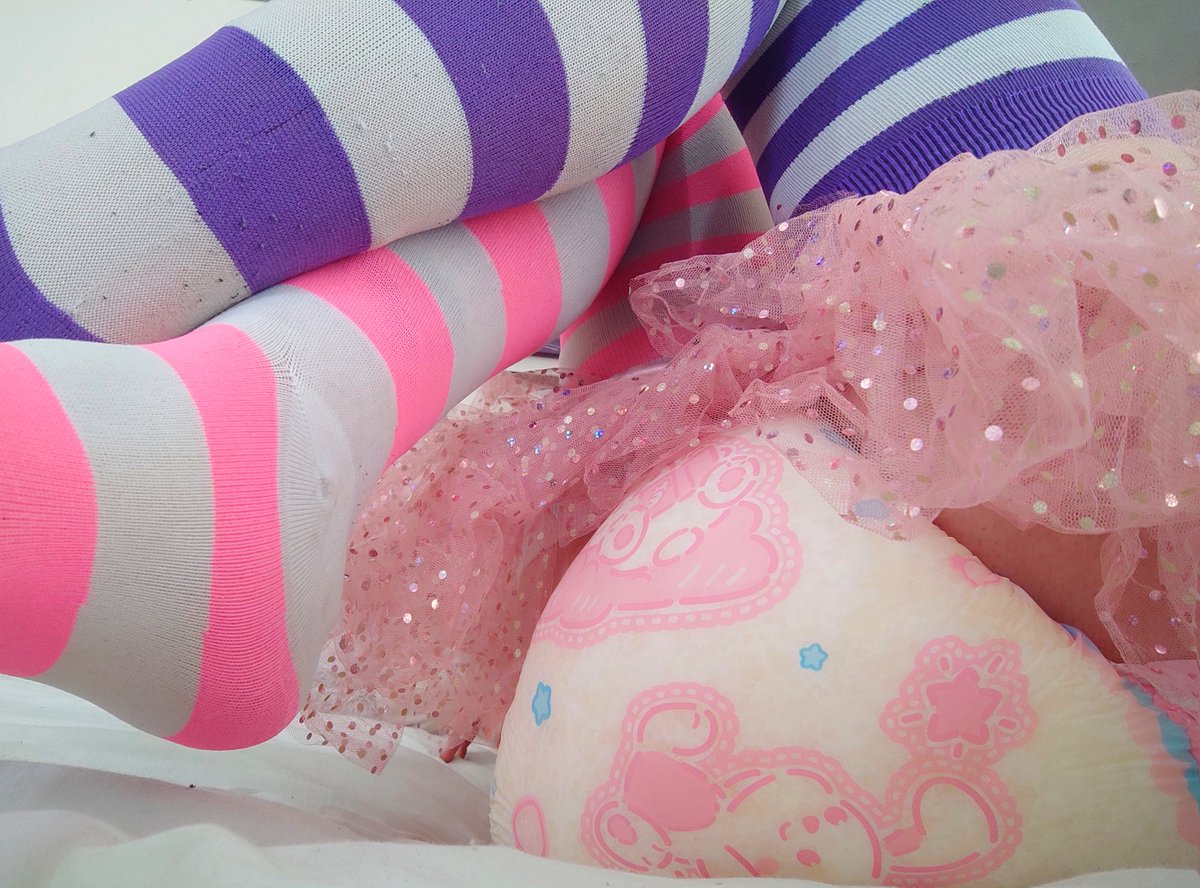 SpaceDraggie's tweet photo. Pink TuTu ❤️🤍❤️🤍❤️🤍❤️ https://t.co/CYqumAp1Pe
