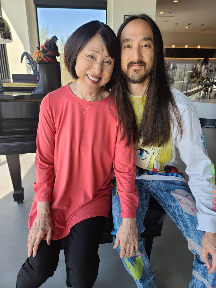 Steve Aoki Happy Internationalwomensday To Everyone But Especially To My Day 1 I Wouldn T Be Here In Life If It Weren T For All The Strong Women In My Life So