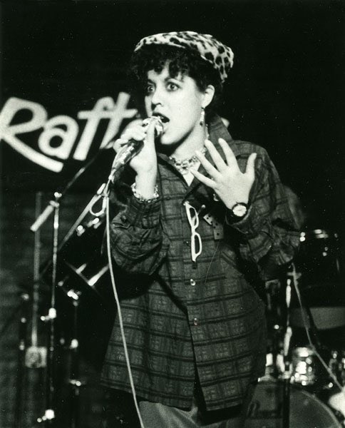 NikiMackayBooks's tweet photo. Happy #InternationalWomensDay #riotgrrrls and #girlpunks were my #90s heroines 🎸 🔥🤘🏻🤘🏻 https://t.co/ArdelwlUHF