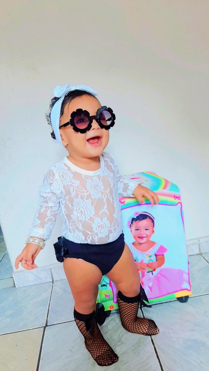 AgathaCastro29's tweet photo. Mamãe brinca de boneca SIM 🥺💝
.
.
.
#BabyDiva #Babyblogueira #BabyAylla https://t.co/5dMVzYfKJ6