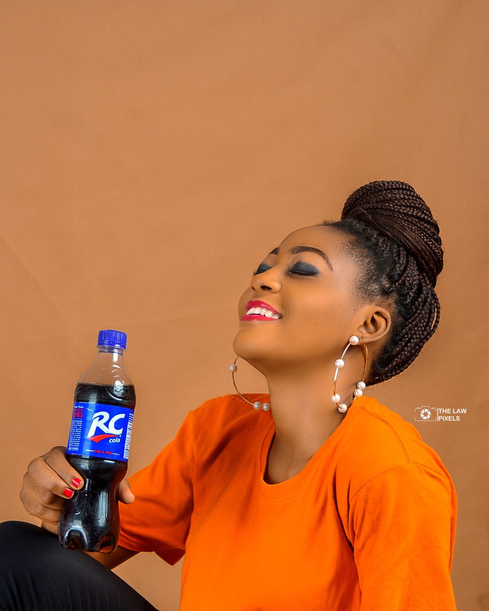 The_Law_Pixel's tweet photo. @theevamodels 
Evamodel shoot
Advert. @rcCola74 
@RCColaIntl 
@RCCola 
@rccolang @rccolauk1 #rccola 
@evamodel https://t.co/uzyHI7X3pI