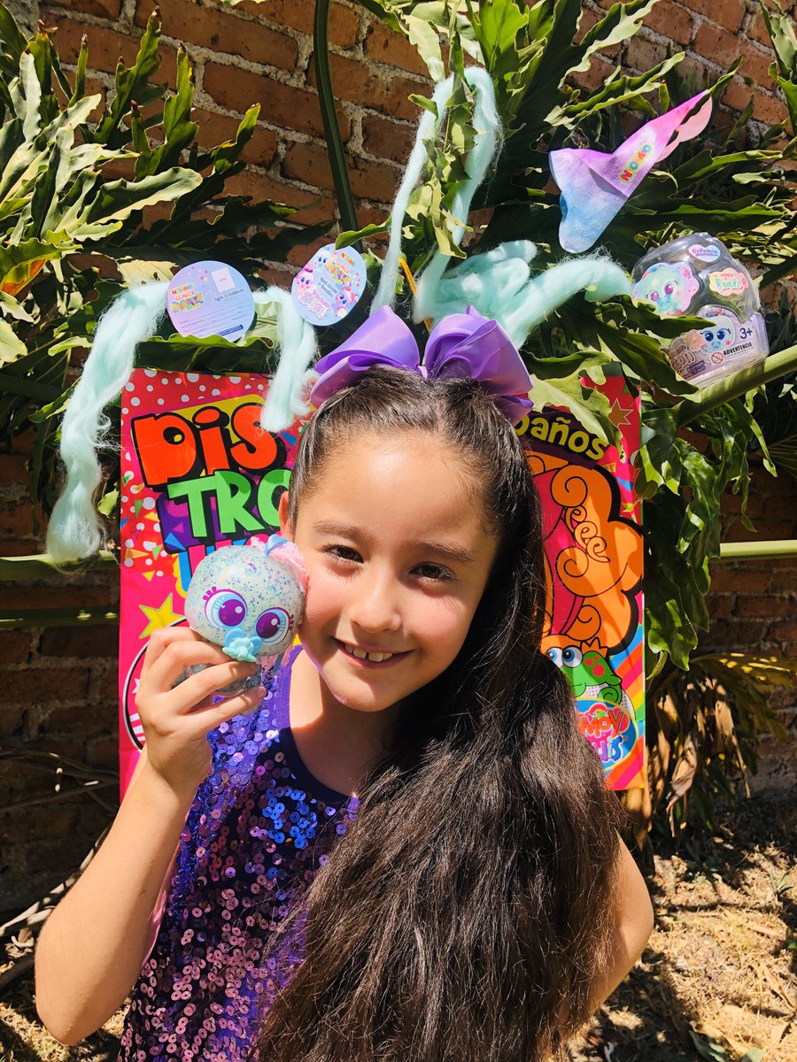 freyre_luz's tweet photo. Gracias @Distroller #kasimeritos #kottons #mekottonizo por consentir tanto a la actriz infantil @AmbarLuzOficial #Ambarluz https://t.co/mFpaHr0Osw