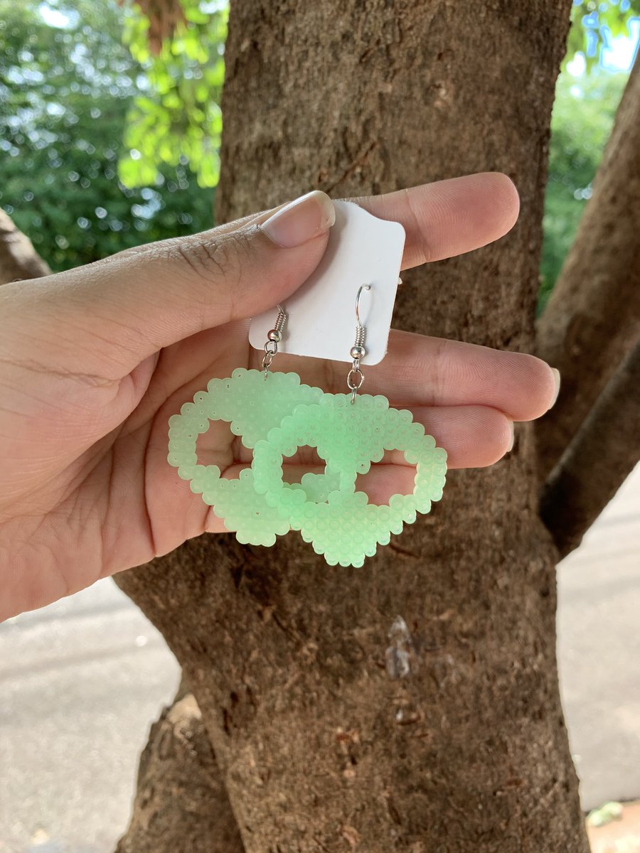 smellycaaaat's tweet image. se fosse nudes teria um monte de fav e rt