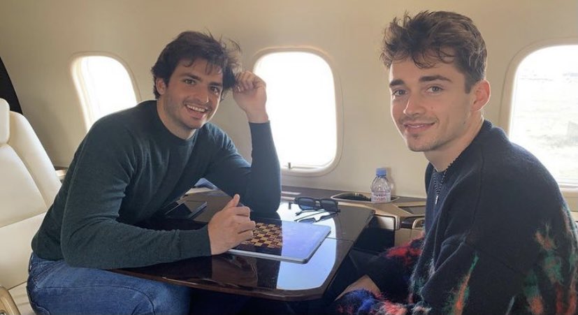 Some chess time between <a href="/Charles_Leclerc/">Charles Leclerc</a> and <a href="/Carlossainz55/">Carlos Sainz</a> today 😄

#F1