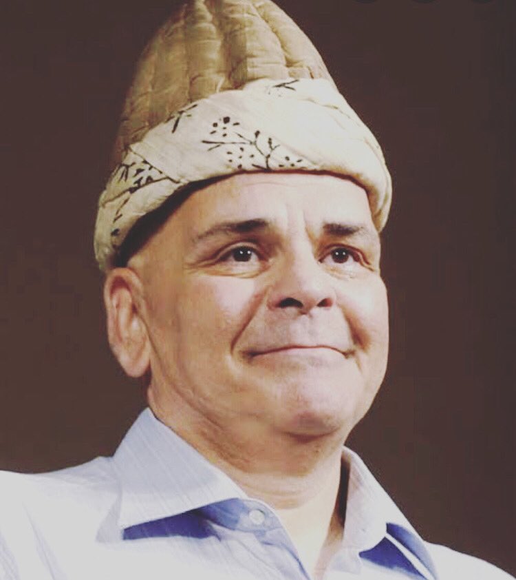 Çok üzgünüm 
Ailesine sabır ve baş sağlığı dilerim
Allah rahmet eylesin