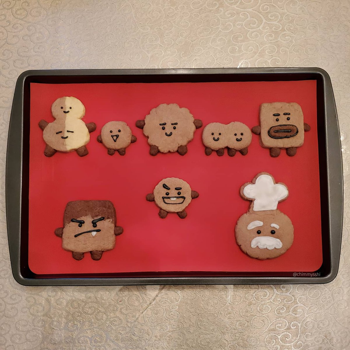 CanadARMYeh's tweet photo. It's the Crunchy Squad! 🍪Shooky Shooky~ Milky Shooky~🍪
@BTS_twt @BT21_
#SHOOKY_BAKINGCHALLENGE
#SHOOKY #MUSTASHU #CRUNCHYSQUAD
#HAPPYSUGADAY
#YoongiDay https://t.co/k29ZohWKDm