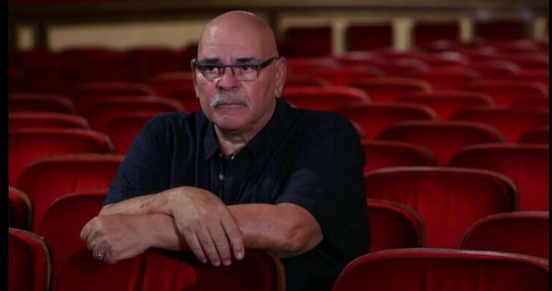 Türk tiyatrosu ve sinemasının usta ismi Rasim Öztekin'i kaybetmenin derin  üzüntüsündeyiz. Ailesine,  yakınlarına ve  tüm sevenlerine başsağlığı diliyoruz. #RasimÖztekin