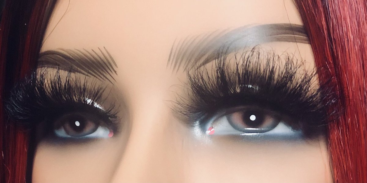 #25mmminklashes #minklashes #lashbusiness #eyelashextensions #striplashes #volumnelashes #3dminklashes #5Dminklashes #lashesonfleek #minkeyelashes #fyplashes #virallashes #lashesonlashes #lashesonline #minklashesonly #3dlashes #smalllashbusiness #25mmminks #