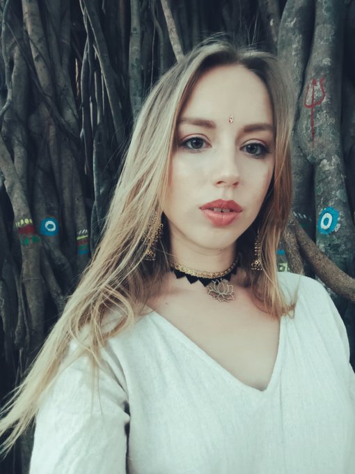 🔆 do you love bindi?) https://t.co/pWmcGamIYU<a href="/tag/%D0%BD%D0%BE%D0%B2%D0%B0%D1%8F%D0%B0%D0%B2%D0%B0%D1%82%D0%B0%D1%80%D0%BA%D0%B0"class="tags"><span>#новаяаватарка</span></a>