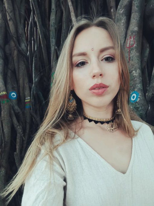 🔆 do you love bindi?) https://t.co/pWmcGamIYU<a href="/tag/%D0%BD%D0%BE%D0%B2%D0%B0%D1%8F%D0%B0%D0%B2%D0%B0%D1%82%D0%B0%D1%80%D0%BA%D0%B0"class="tags"><span>#новаяаватарка</span></a>