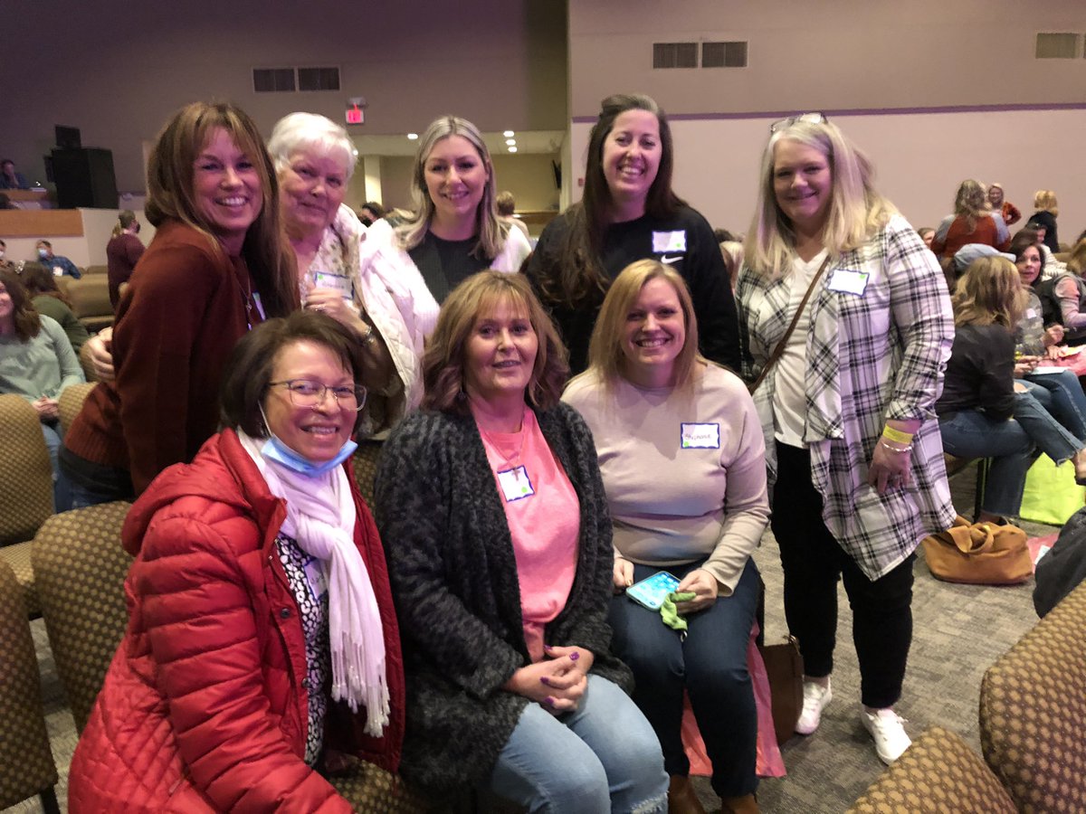 FosterJuls30's tweet photo. Great weekend with some awesome women!!! https://t.co/895ljo3TRQ
