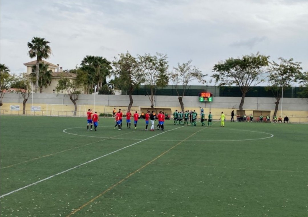 Contentos por la victoria de esta tarde, en un partido muy disputado en el que nuestro equipo ha tenido muchas ocasiones.
Seguimos y ya pensando en el partido de la semana que viene en casa.
#VamosAbarán