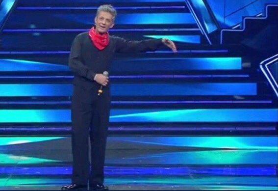 TskBetta's tweet photo. se irama dovesse vincere in smartworking: 

 #Sanremo2021 https://t.co/u8WttRFvFK