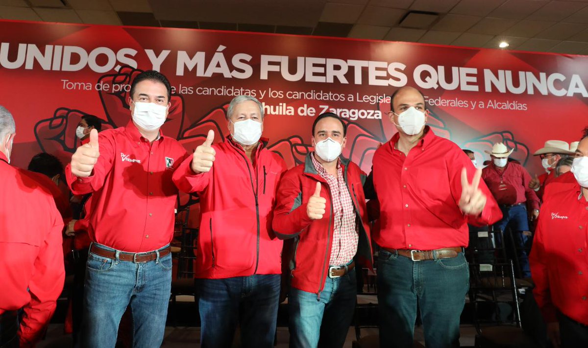 chema_fraustro's tweet photo. Hoy tomé protesta como candidato del PRI a la Presidencia Municipal de Saltillo, estuvo presente el dirigente Nacional del PRI @alitomorenoc y el Primer Priista del Estado @mrikelme, estamos unidos y fuertes para seguir trabajando por la ciudad que queremos. #92PRI #YoConChema https://t.co/aiPbIr9bym