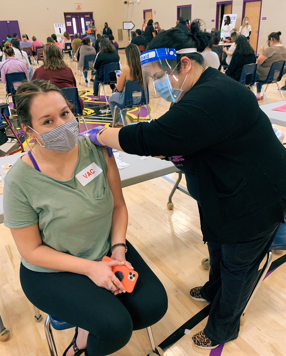 StevieRGarcia's tweet photo. Thankful for the CCISD volunteers who gave of their time today to partner with Driscoll Children’s Hospital in offering vaccines to CCISD employees and community members. BIG shout out to Kostoryz’s very own Nurse Sybil who gave me my vaccine today 🐯💙#kostoryztigerpride https://t.co/qv2B2gFo1P