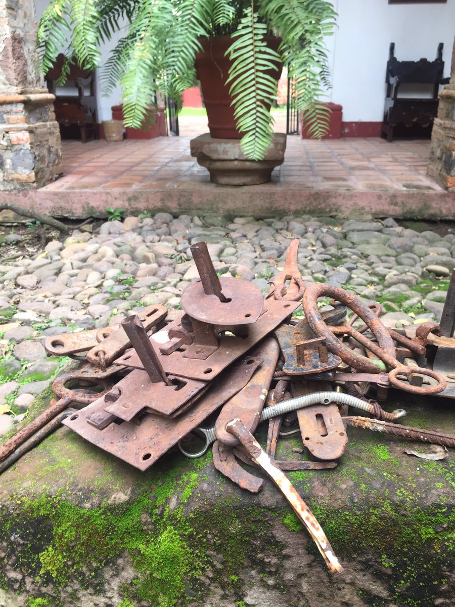 Mesón del Refugio tweet media