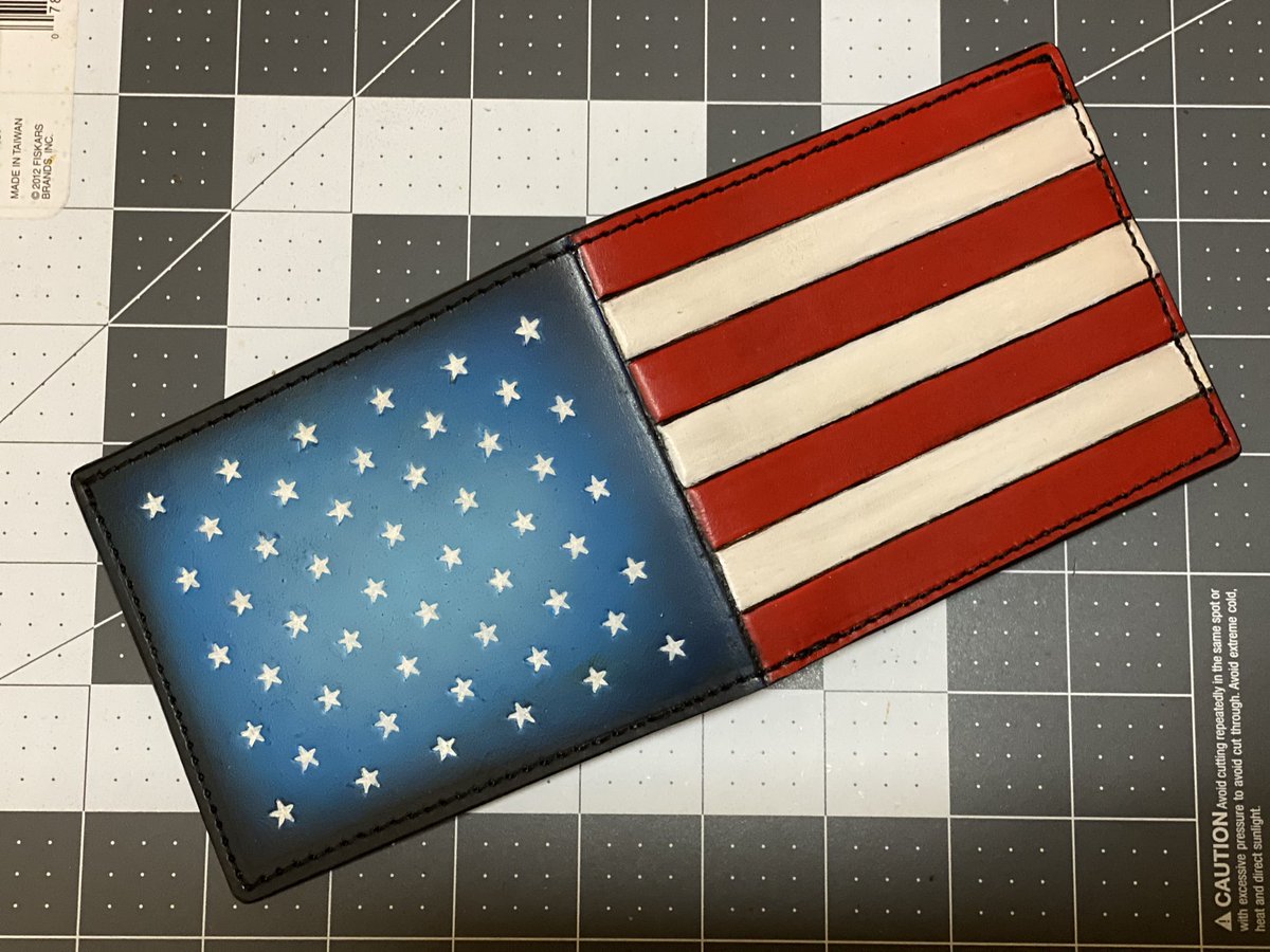 MentorElsa's tweet photo. โNewโ showcasing some of my latest patriotic wallet designs
#customwallets
#patrioticgear
#patrioticwallets
#leatheraccessories
#leatheressentials
#tooledwallets
#personalized
#DTOM
#bikerwallets
#laserengraved
#MadeInAmerica https://t.co/zteAdAPl6g