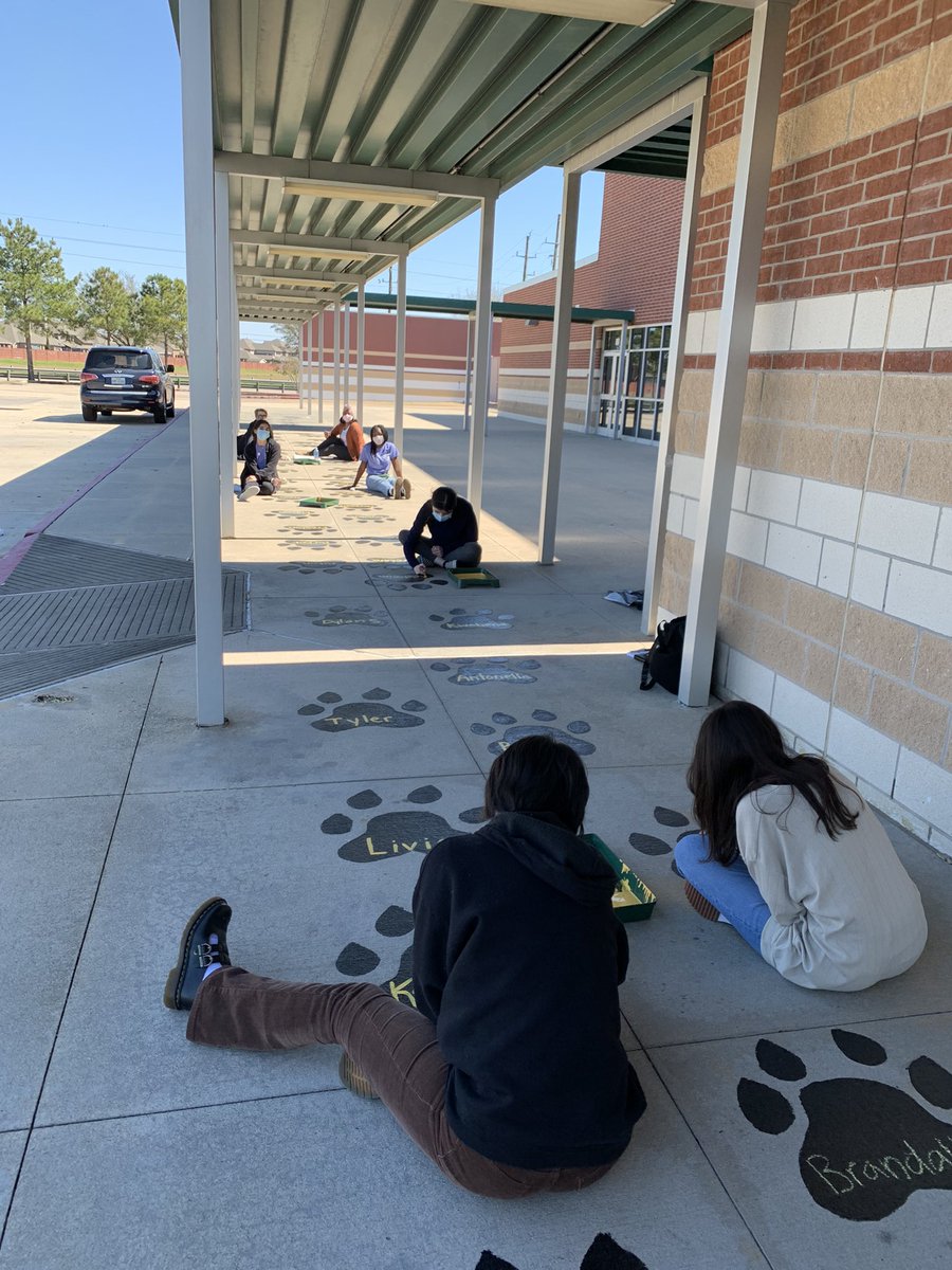 Amanda Garrett tweet media