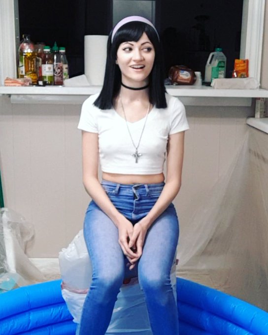 Misses agreed to do a gameshow with me... https://t.co/UE8Flz8Hxj<a href="/tag/wetlook"class="tags"><span>#wetlook</span></a>