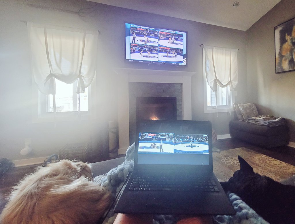 RobLive's tweet photo. The wife left me alone with #b1gquadbox and the dogs.  From Lincoln, NE... Go Hawkeyes! https://t.co/M0sQ7eYAIx
