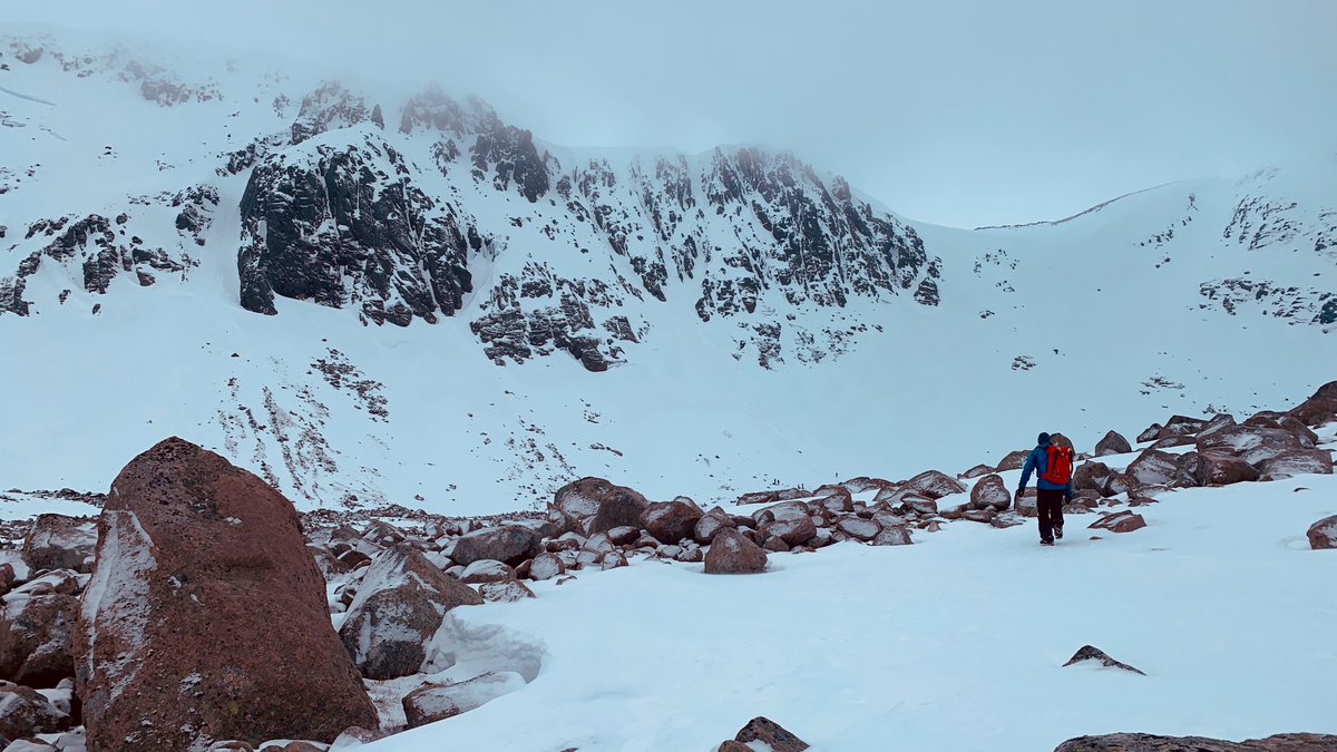 Another fine day at Cairngorm National Park. <a href="/GORETEXeu/">GORE-TEX® Brand EU</a> <a href="/MTNEQUIPMENT/">MOUNTAIN EQUIPMENT</a>  teamascent.co.uk