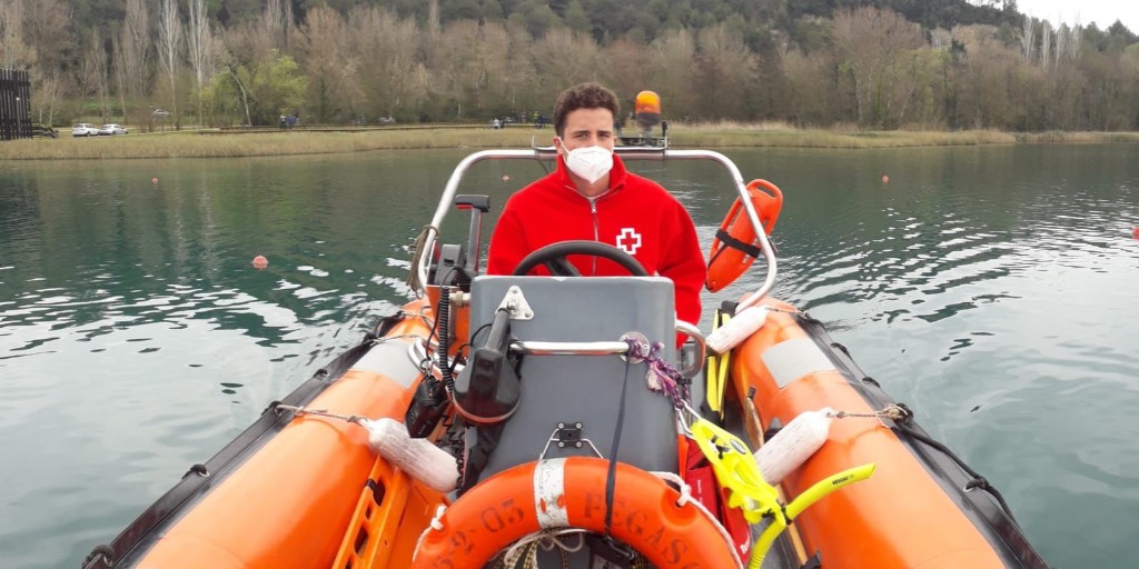 CreuRojaGirona's tweet photo. Aquest cap de setmana realitzem la cobertura preventiva a l'Open de Primavera-Regata d'accés a l'Equip Nacional Absolut de
🛶 rem, que es realitza aquest cap de setmana a #Banyoles @fed_esp_remo @CN_Banyoles #SalvamentMarítim #openprimavera #rem #PreventiusCreuRoja https://t.co/MGXD7ZlC4X