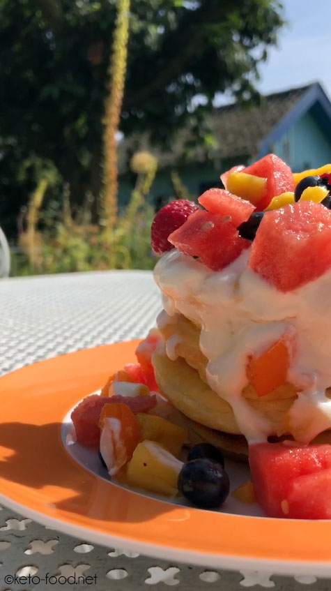 KetoFood's tweet photo. 🍓🍉🥭

https://t.co/NipXUNnxUm

#lowcarb #keto #proteinpancakes #protein #lchf #weightloss #weightlossjourney https://t.co/SdMyocUagS