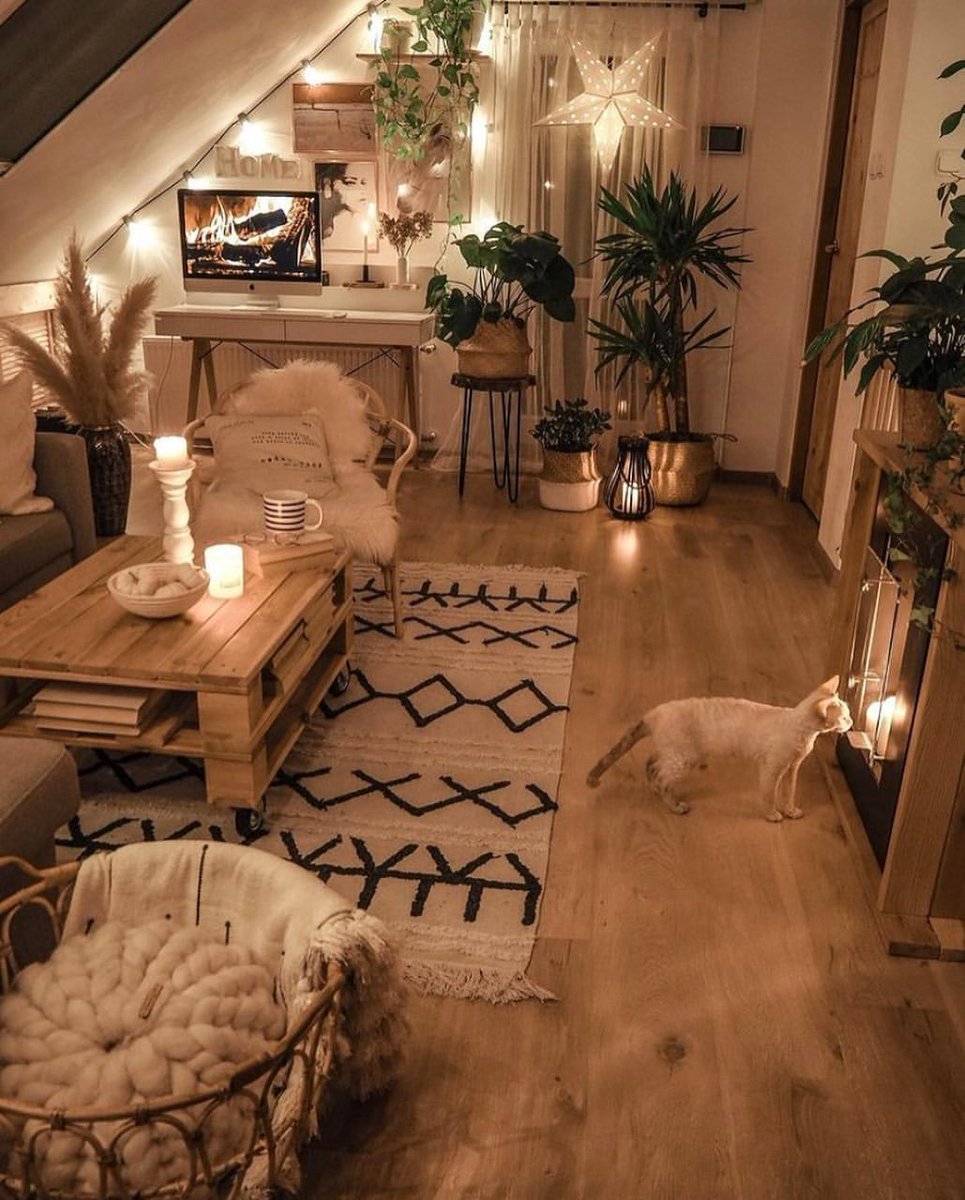 This home is all time cozy✨Enjoy your evening happily✌️
.
.
.
.
.
#cozyhomeshots #livingroomdecor #livingroom #livingroomdesign #livingroomideas #livingroomgoals #livingroominspo