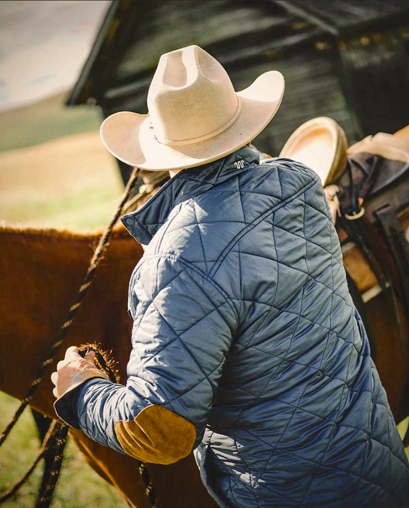 For this month only, @kingranchsaddleshop is offering 25% off men's and women's jackets, in the CITYCENTRE store only, please mention at checkout! Take a photo in your new jacket and tag us! 😉⁠
⁠
⁠
#midwayplaces #citycentrehouston #kingranchsaddleshop #discounthouston
