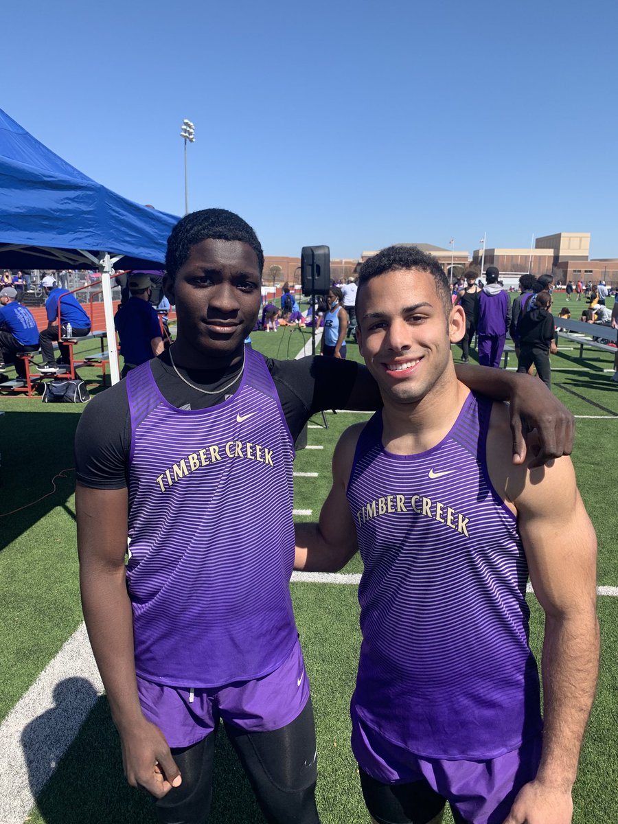 Little 1, 2 Punch in the 100 meters!! ⁦<a href="/KISDAthletics/">Keller ISD Athletics</a>⁩ ⁦<a href="/TCHSFootball/">TCHS Falcon Football</a>⁩ #FalconFast