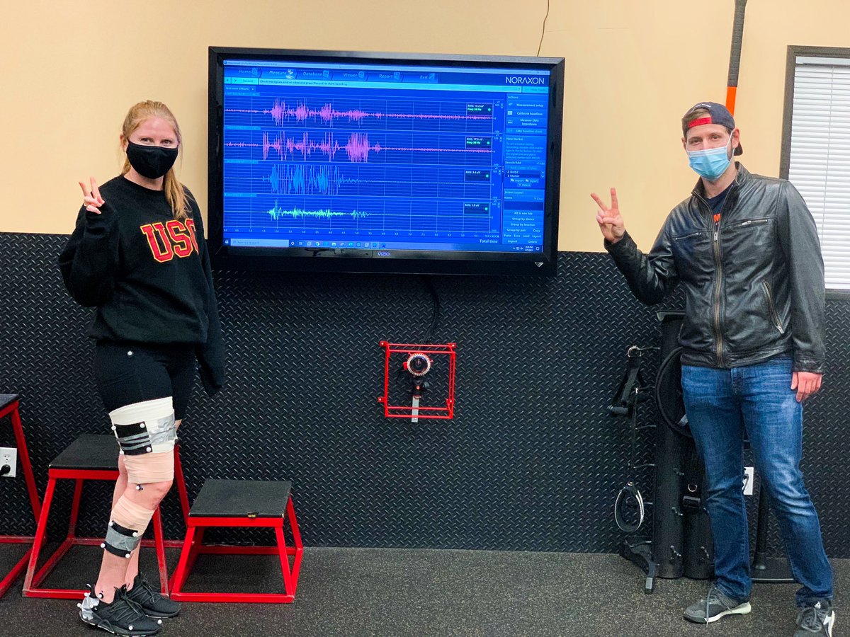 USCSportsSci's tweet photo. Thomas and @Shannon_Rock_MS are working on investigating how knee loading may influence the presence of patellofemoral joint osteoarthritis in athletes who have had an ACL reconstruction.

#USC #uscsportsscience #fighton #uscsportssci #acl #osteoarthritis #athletes https://t.co/3DNLvagjEx