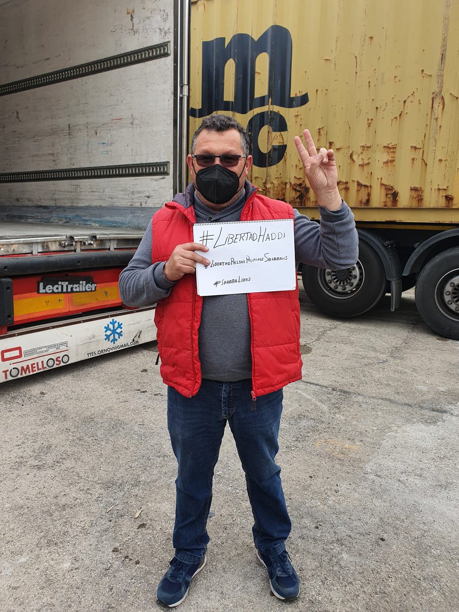 MoVA_ps's tweet image. No sabemos nada del periodista saharaui, encarcelado por Marruecos!! Exigimos #LibertadHaddi
