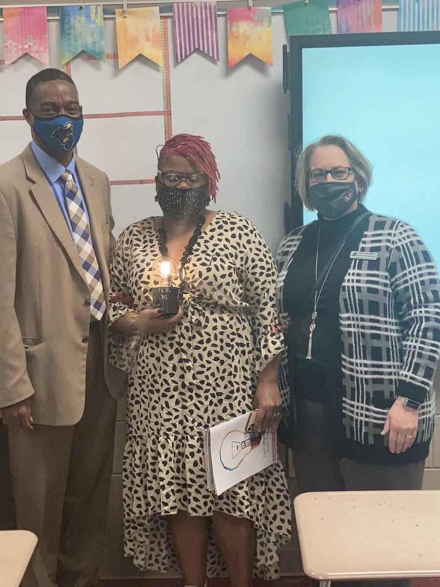 a5disteam's tweet image. Congrats🎉🎉 to our A5 February Illuminator Educators! Learn more about the impact of these exceptional educators in The Innovator Magazine!
flipsnack.com/TheInnovator/t… 
 #vision5 @AndersonFive @superwilsonA5 #loveSCschools @DenielaColling1 @John_Garrett_5 @MidwayStingers