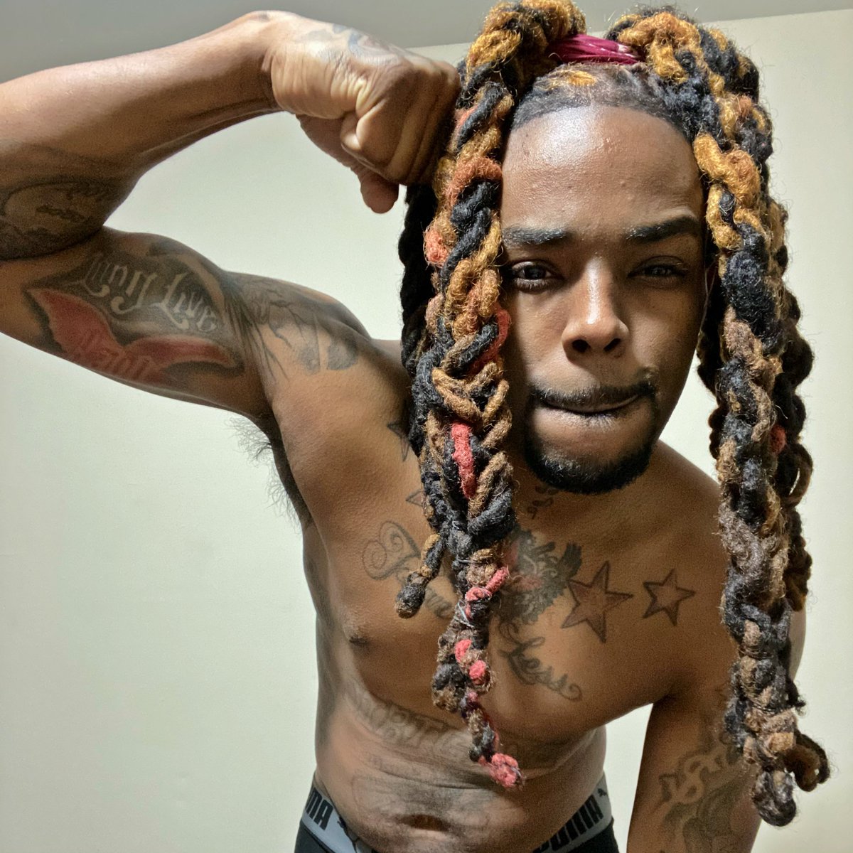 r_3_d_r_u_M__DG's tweet image. “heroes get remembered... but legends never die...” #LLKAYO #LLDUNK